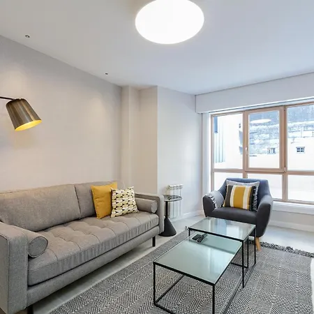 Premium El Corte Ingles-parking Apartment